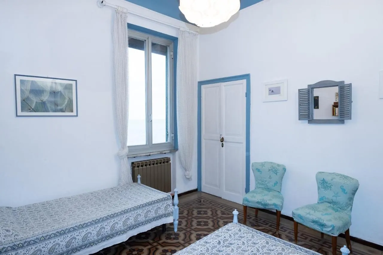 House By The Sea Apartment Albissola Marina Italy