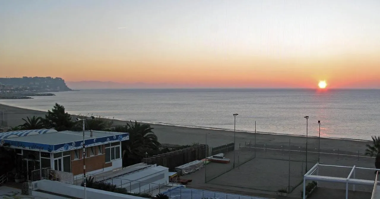 House By The Sea Apartment Albissola Marina 0*,