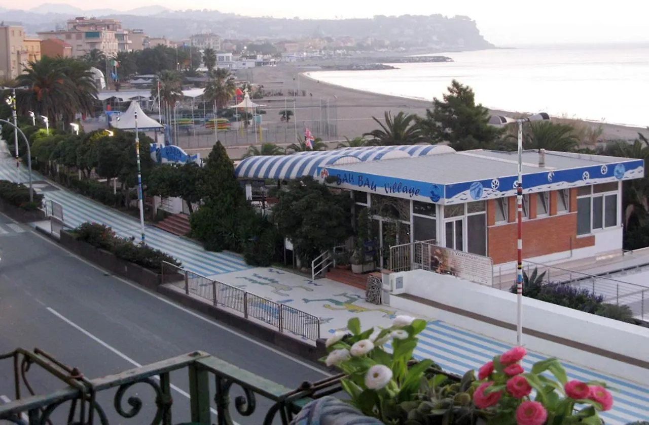 House By The Sea Apartment Albissola Marina