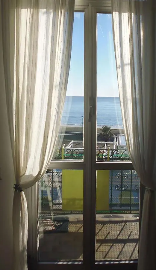 House By The Sea Apartment Albissola Marina