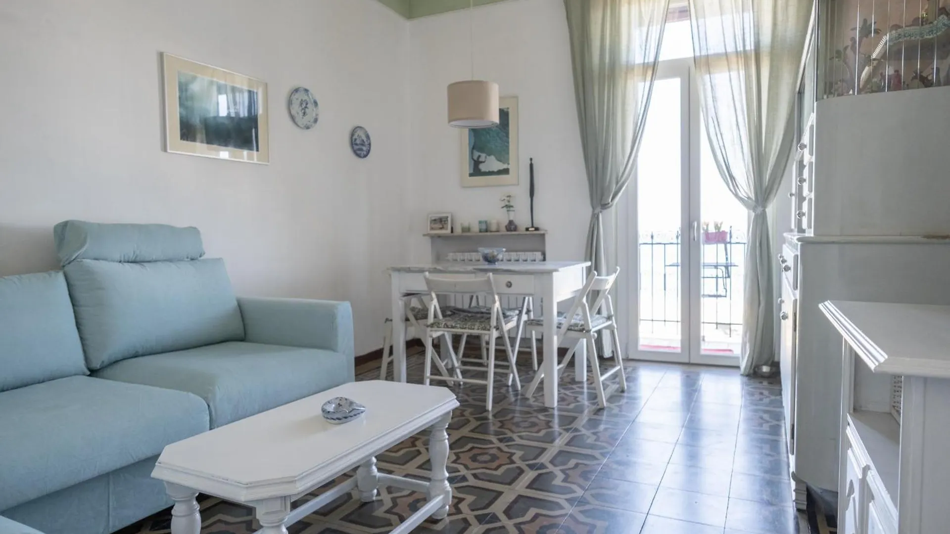 House By The Sea Apartment Albissola Marina